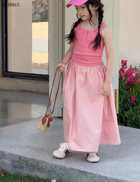 SET ÁO 2 DÂY MIX CHÂN VÁY DÀI BG -Sỉ  giá  áo: 99k  váy: 169k 