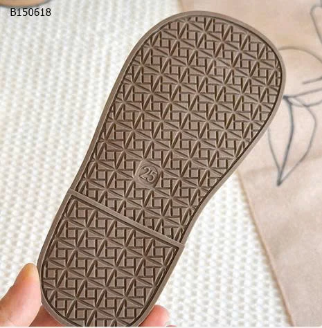 DÉP SANDAL TIM CHO BÉ GÁI - Sỉ  giá  sz 21-25: 131k  sz 26-30: 141k 