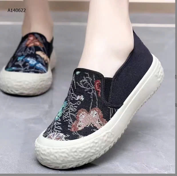 GIÀY SLIP ON THÊU  - sỉ 64k