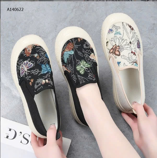 GIÀY SLIP ON THÊU  - sỉ 64k