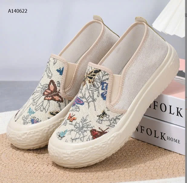 GIÀY SLIP ON THÊU  - sỉ 64k