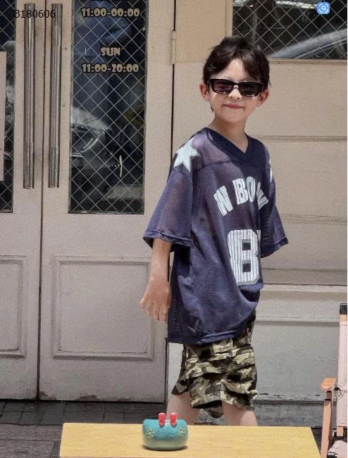 ÁO THỂ THAO CỔ V SỐ 87-Sỉ 126k 