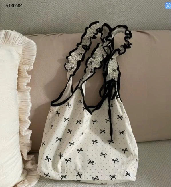 TÚI XACH VẢI CHẤM BI NƠ  - sỉ 105k