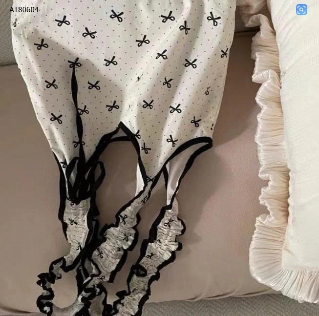 TÚI XACH VẢI CHẤM BI NƠ  - sỉ 105k