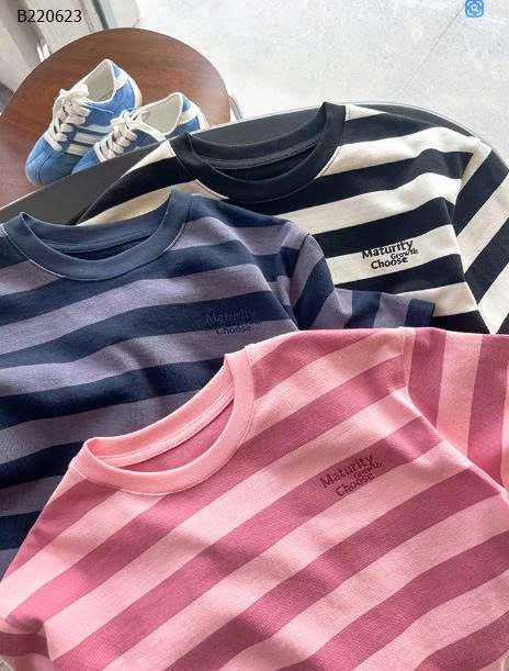 Áo thun tay ngắn kẻ sọc thêu chữ AMBB cho bé -Sỉ 125k