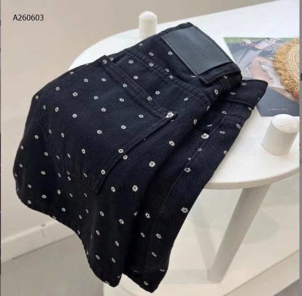 QUẦN SHORT CHẤM BI HOA NỮ   - sỉ 130k