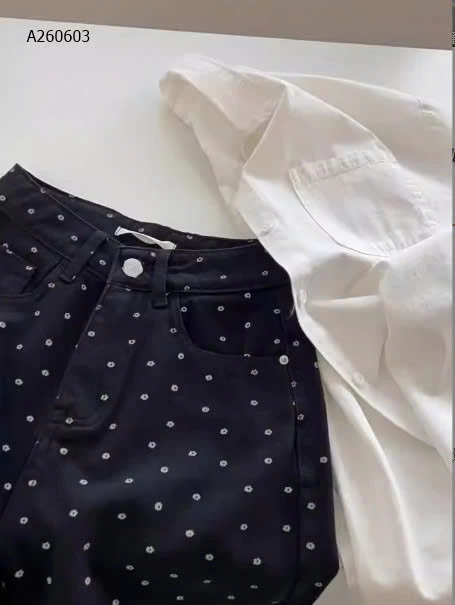 QUẦN SHORT CHẤM BI HOA NỮ   - sỉ 130k