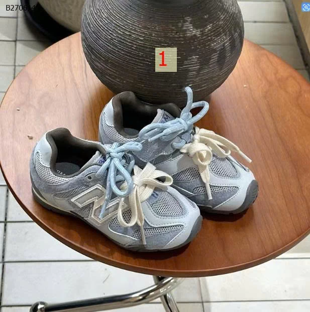 GIÀY THỂ THAO PHỐI LƯỚI QCCC - Giá: Sz 26-31: 185k sz 32-37: 194k