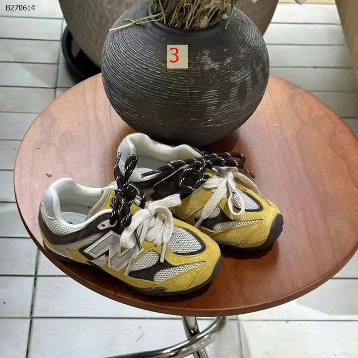 GIÀY THỂ THAO PHỐI LƯỚI QCCC - Giá: Sz 26-31: 185k sz 32-37: 194k