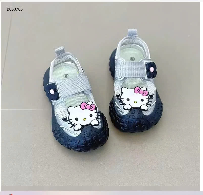 GIÀY THOÁNG KHÍ HELLO KITTY - Sỉ giá sz 26-30: 199k  sz 31-36: 206k 