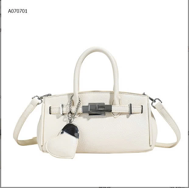 TÚI XÁCH THỜI TRANG TẶNG KÈM CHARM - sỉ 152k