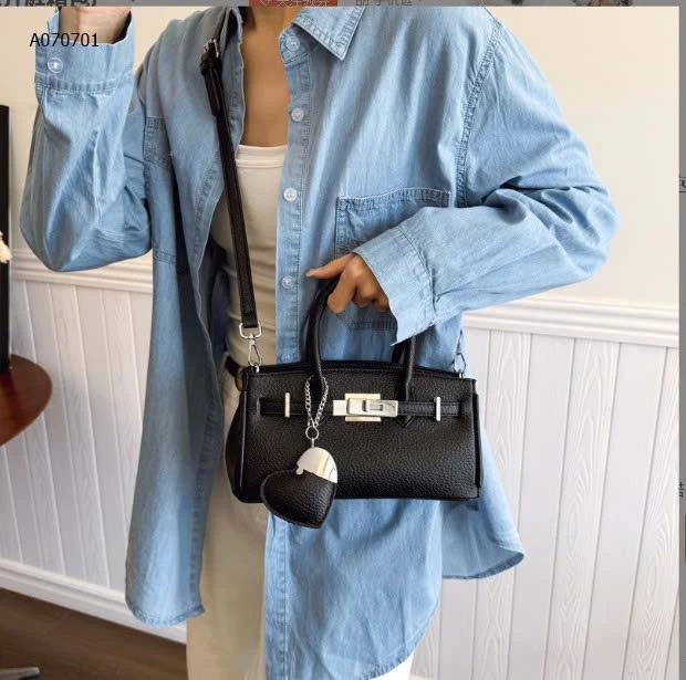 TÚI XÁCH THỜI TRANG TẶNG KÈM CHARM - sỉ 152k