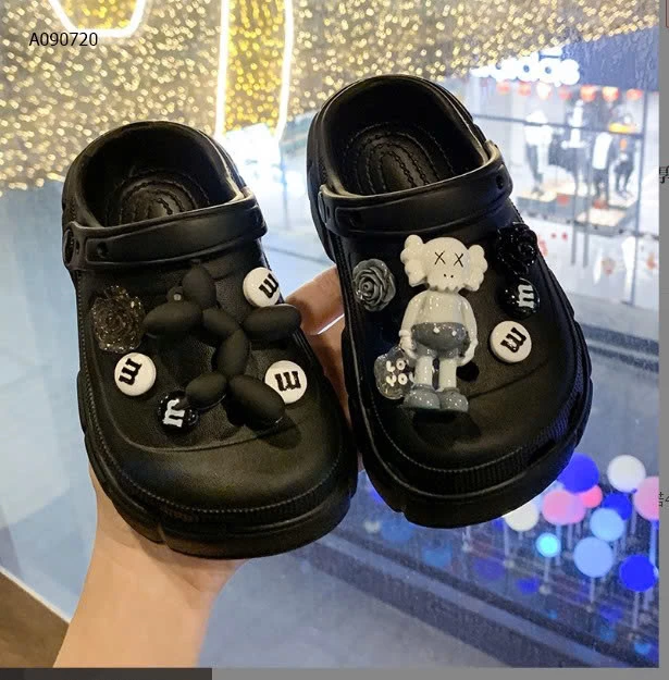 SỤC CROCS KÈM STIKCER CHO BÉ - sỉ 146k