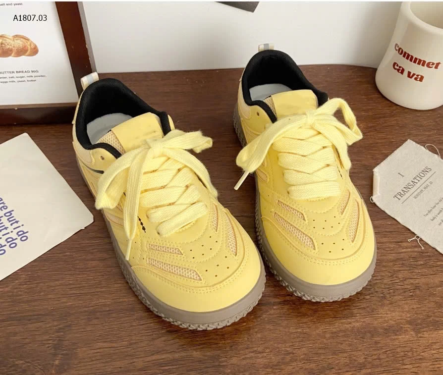 GIÀY THỂ THAO BUỘC DÂY ĐẾ BÁNH MỲ - sỉ 120k