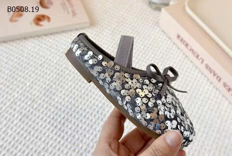 GIÀY SỤC NƠ BLING BG - Sỉ giá  sz 23-28: 125k  sz 29-34: 135k 