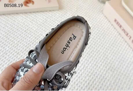 GIÀY SỤC NƠ BLING BG - Sỉ giá  sz 23-28: 125k  sz 29-34: 135k 