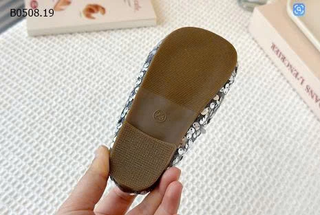GIÀY SỤC NƠ BLING BG - Sỉ giá  sz 23-28: 125k  sz 29-34: 135k 