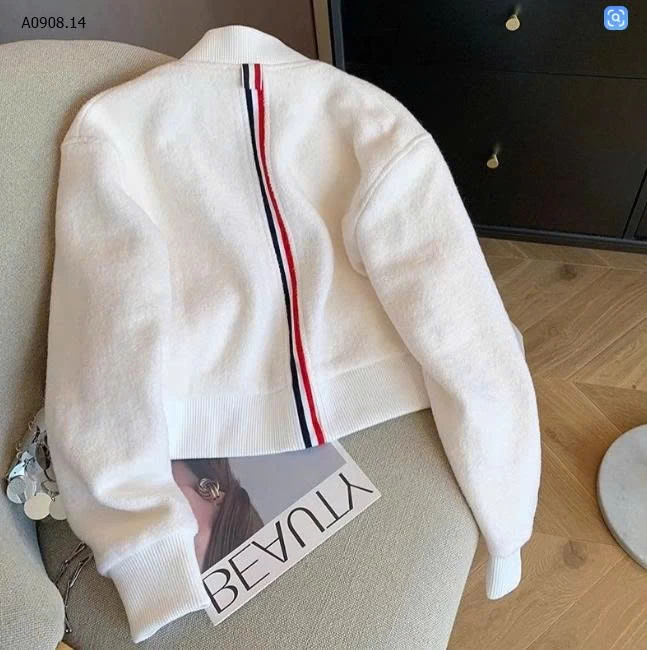 Áo khoác ngắn cổ bóng chày -Sỉ 295k