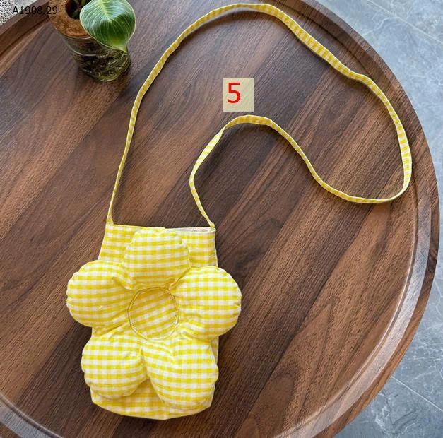 TÚI ĐEO CHÉO KẺ CARO- sỉ 85k