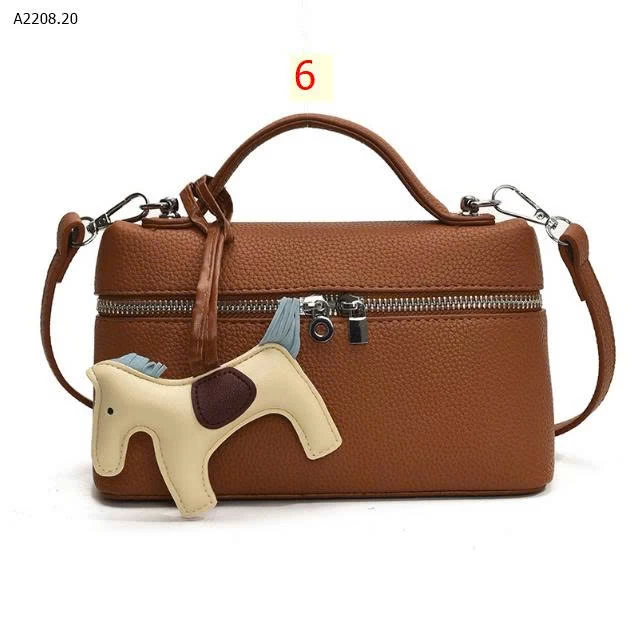 TÚI KÈM CHARM NGỰA QC  - Si 149k/c Kèm charm 