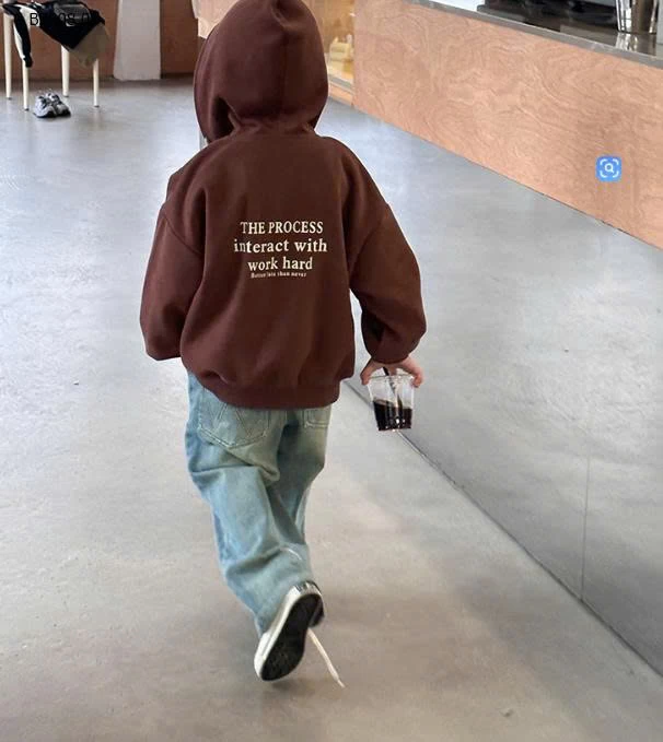 Quần jeans rách co giãn nhẹ  ống đứng  nhà  AMBBKIDS-Giá sỉ  sz 90-150: 201k  sz 160: 223k 