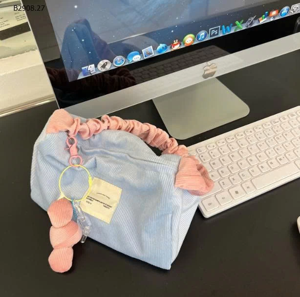 Túi đựng mỹ phẩm nhung kẻ nữ tính - si 49k/chiếc