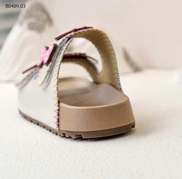 DÉP LÊ LABUBU 2 QUAI CUTE CHO BÉ-Giá sỉ 115k