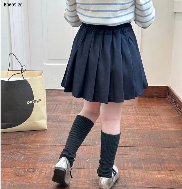 Váy xếp ly phong cách học sinh sinh viên AMBB- size 90- 150 giá 145k size 160 giá 155k size 170 giá 167k 