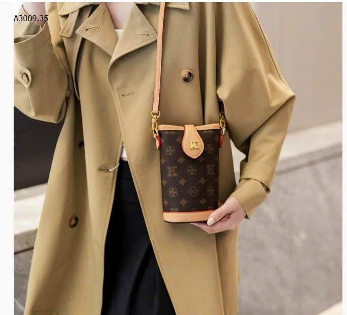  TÚI XÁCH NỮ HỌA TIẾT - sỉ 140k