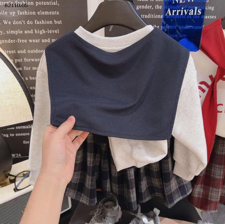   Set miu miu 3 chi tiết áo + váy + khăn cổ  - Giá sỉ 80-120:  136k 130-160:   148k