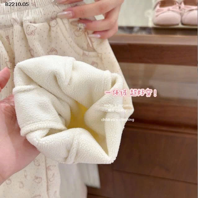 KHOÁC PHAO 2 MẶT MIX QUẦN BOM HOA- Giá sỉ áo 190k  quần 154k 