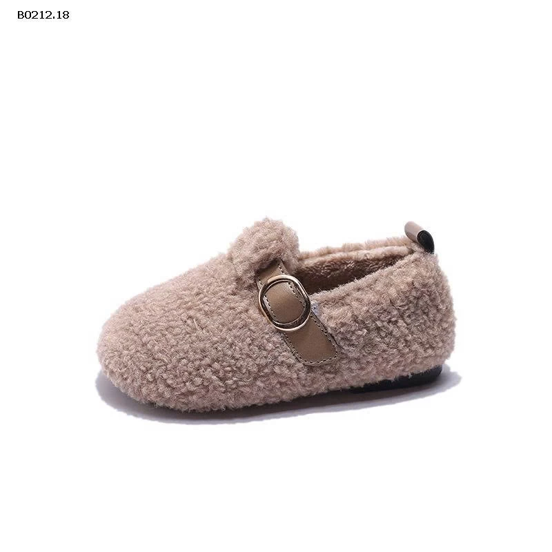 GIÀY LÔNG ẤM ÁP CHO BÉ-sỉ Sz 21-25 : 139k           Sz 26-30 : 149k 
