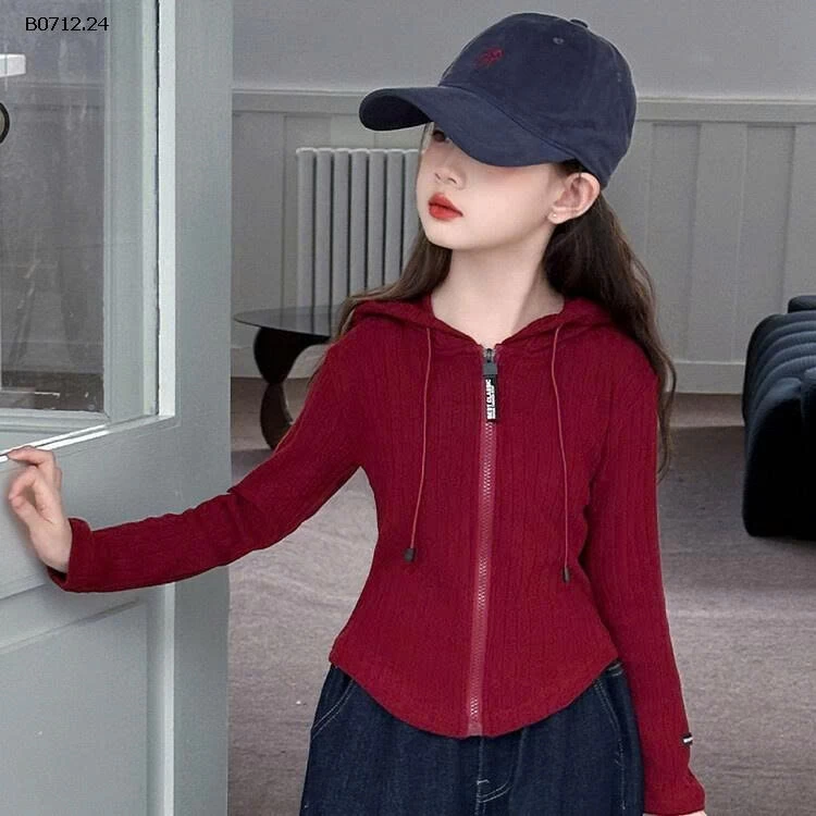 SET ÁO KHOÁC LEN ĐỎ MIX DENIM SUÔNG-sỉ Áo : 199k        Quần : 178k 