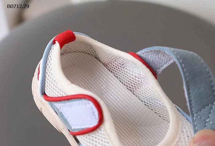 Sandal bé gái mùa hè – xinh xắn & năng động-sỉ Sz 21-25 : 155k           Sz 26-30 : 163k