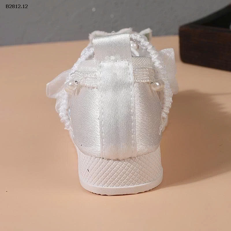 GIÀY THÊU HOA ĐÍNH NGỌC CỔ TRANG-Giá sỉ 135k