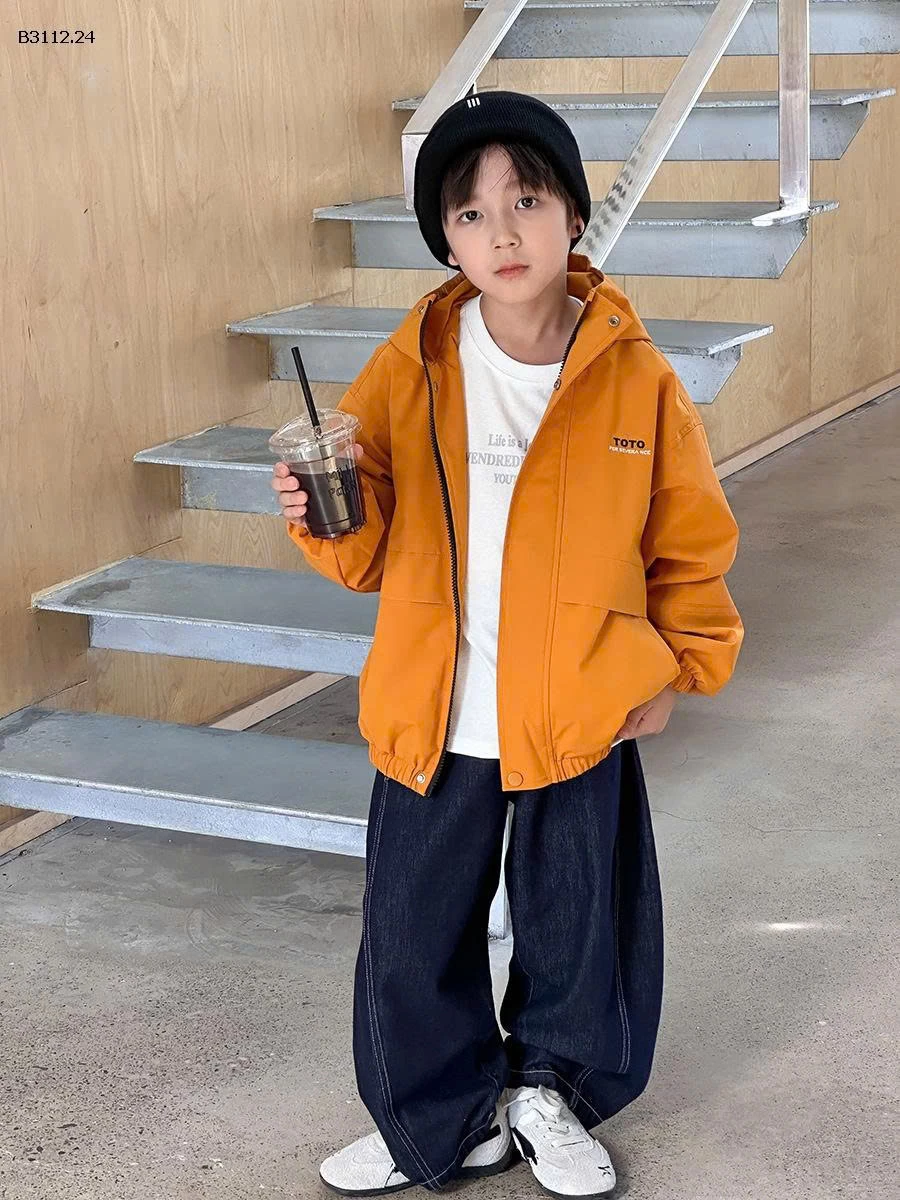 Áo khoác gió có mũ in chữ cho bé nhà  Elmo Baby Kids AMBB-Giá sỉ  sz 90-150 : 283k Sz 160 : 310k Sz 170 : 340k