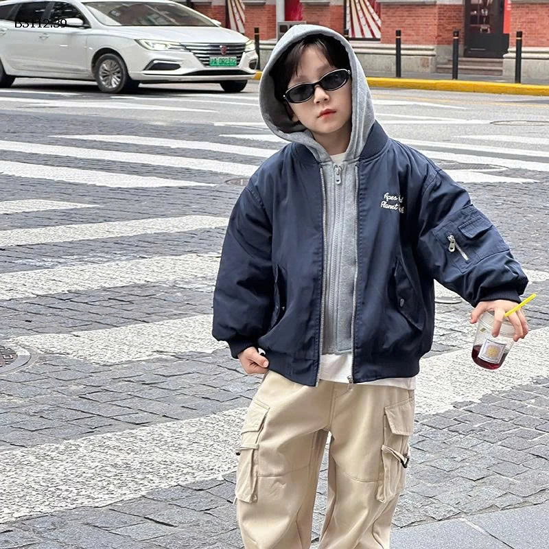 ÁO KHOÁC AMBB-Giá sỉ  Sz 90-150 : 365k Sz 160 : 398k sz 170 : 426k