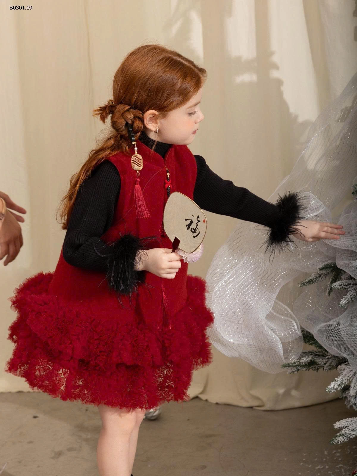 VÁY DẠ ĐỎ SÁT NÁCH PHỐI VOAN HOA TẦNG BG-Giá sỉ 345k