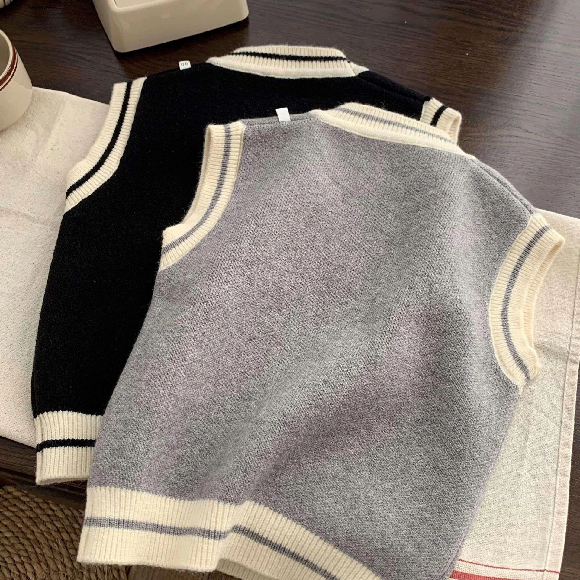 áo Gile dệt kim cho bé IU -Giá sỉ 105k/chiếc