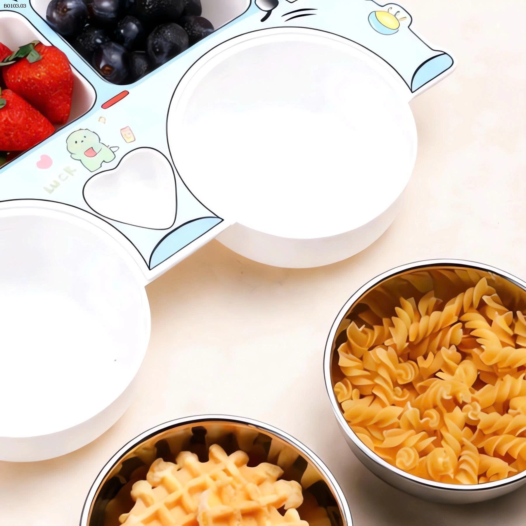 KHAY ĂN CHO BÉ HÌNH XE KÈM THÌA DĨA - sỉ 115k