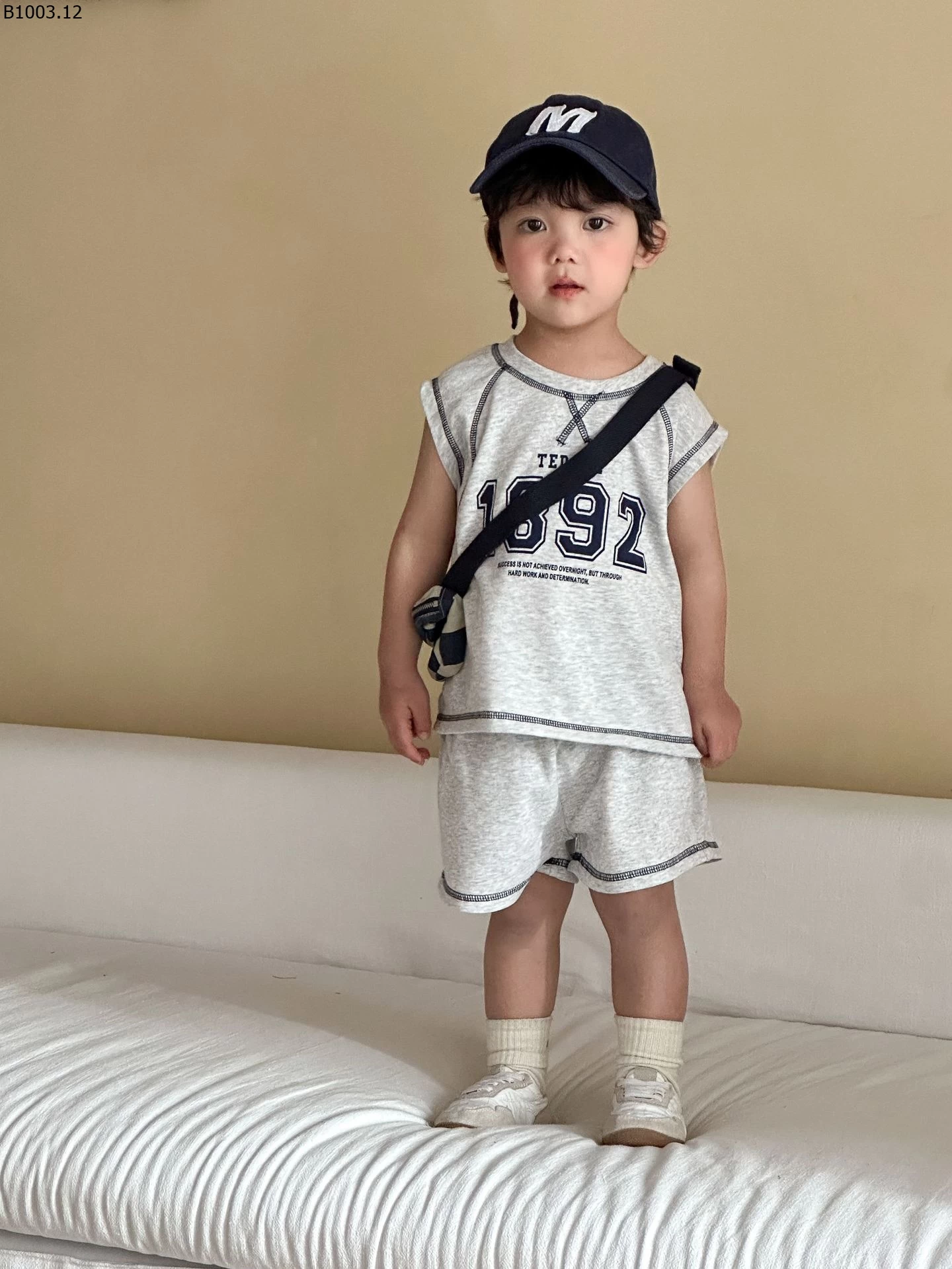 COUPLE 1892 XÁM Giá sỉ bộ = váy: 150k 