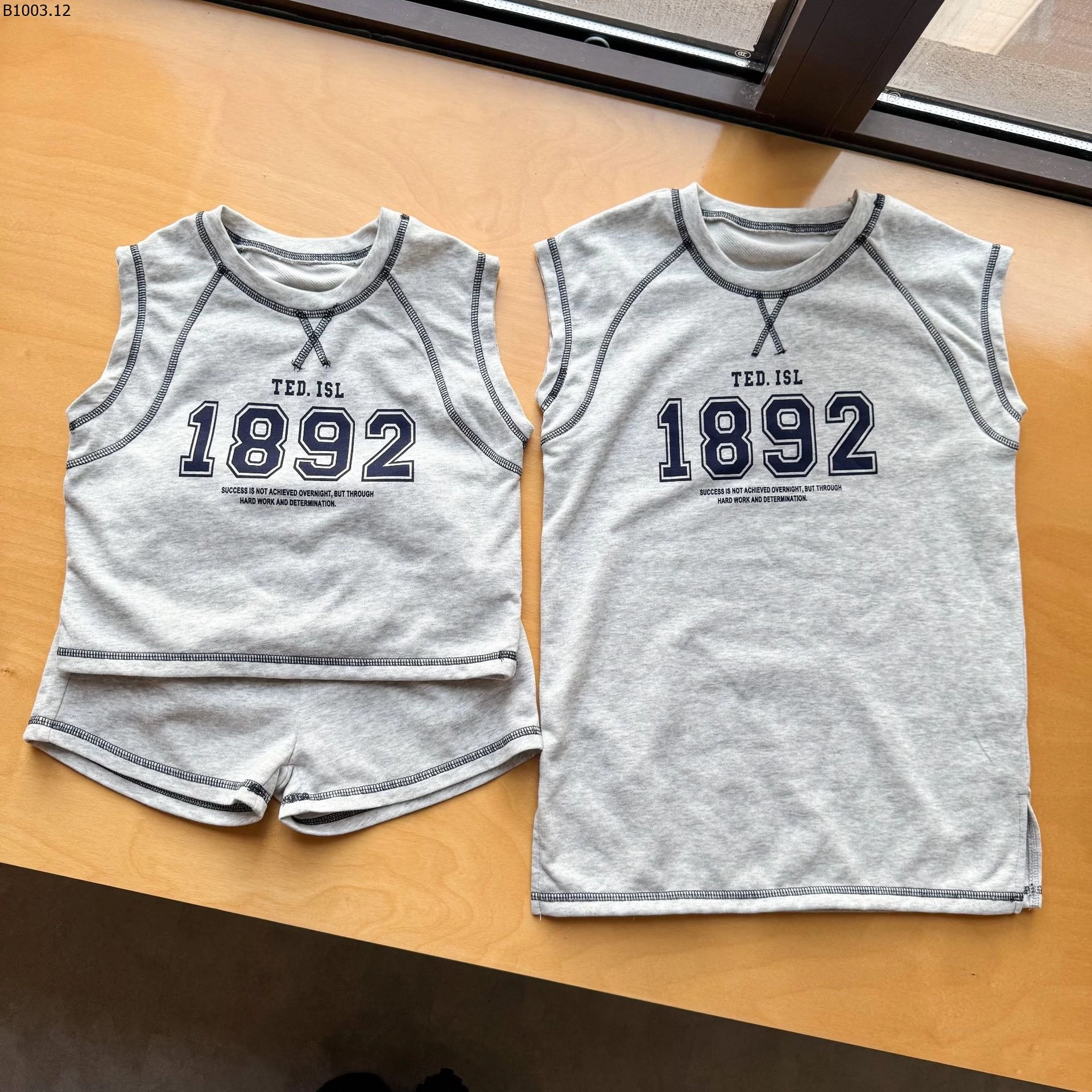 COUPLE 1892 XÁM Giá sỉ bộ = váy: 150k 